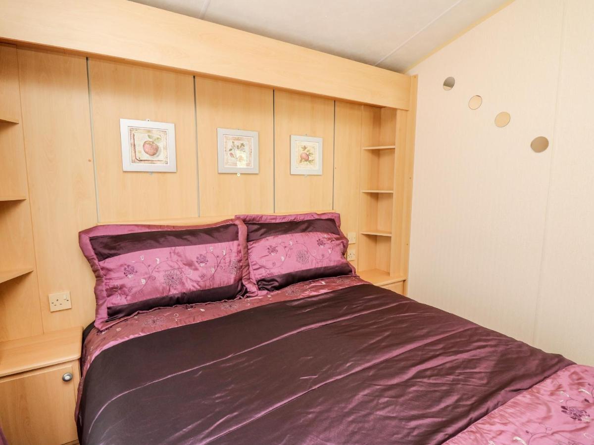 The Lodge Llanelli Ngoại thất bức ảnh